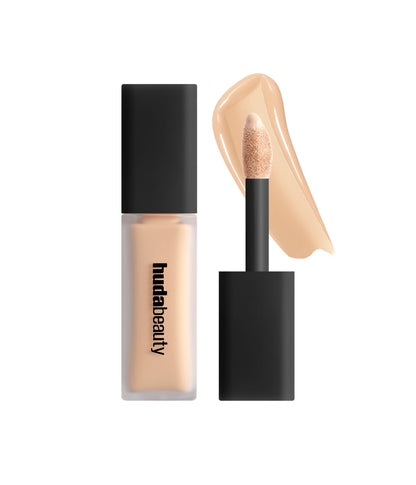 #FAUXFILTER LUMINOUS MATTE CONCEALER - US 6504