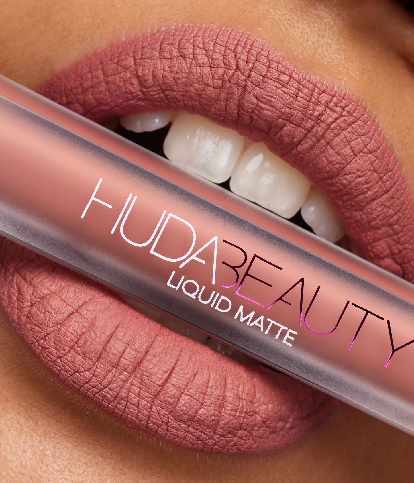 LIQUID MATTE ULTRA-COMFORT TRANSFER-PROOF LIPSTICK - US 9125